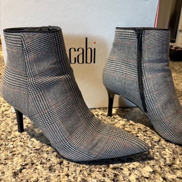 Cabi Dandy Bootie Glen Plaid Style #6014 - Picture 2 of 4